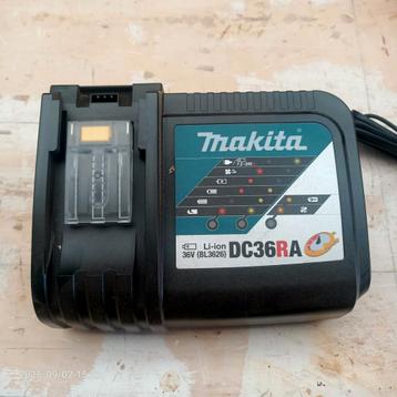 Makita DC36RA 36V Acculader beschikbaar voor biedingen