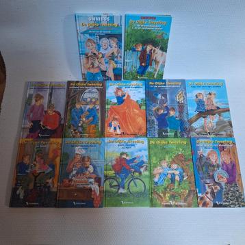 12 boekjes van " De Olijke Tweeling " beschikbaar voor biedingen