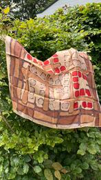 Klassieke shawl  met grafische motieven in bruin en rood., Ophalen of Verzenden, Zo goed als nieuw