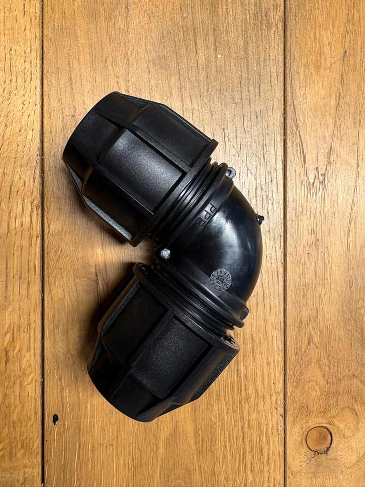30 stuks kniekoppelingen 90 graden 32mm tyleen, Doe-het-zelf en Verbouw, Buizen en Afvoer, Nieuw, Bochten, Pvc, Minder dan 2 meter