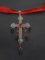 Gothic rood kruis ketting, Overige materialen, Verstelbaar, Ophalen of Verzenden, Zo goed als nieuw