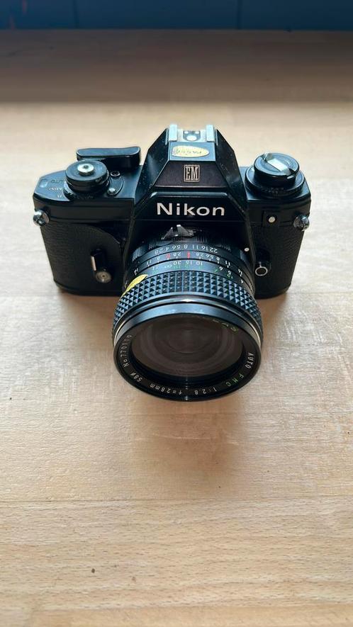 Nikon EM + Pallas 28mm & Tokina 35-105mm lens, Audio, Tv en Foto, Fotocamera's Analoog, Gebruikt, Spiegelreflex, Nikon, Ophalen of Verzenden