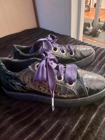 Donkerblauw schoenen Red Rag 38 beschikbaar voor biedingen