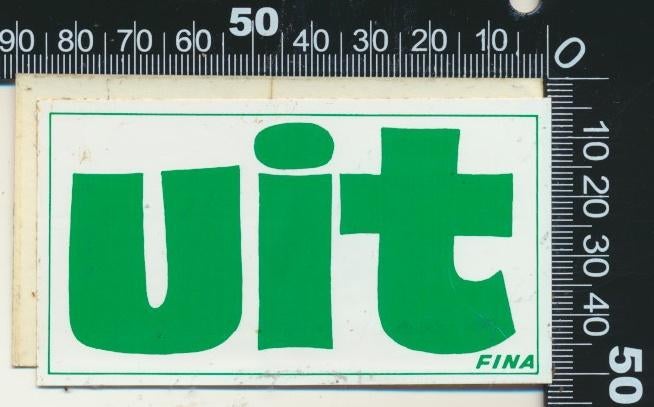Sticker: Fina - Uit, Verzamelen, Ophalen of Verzenden, Zo goed als nieuw, Auto of Motor