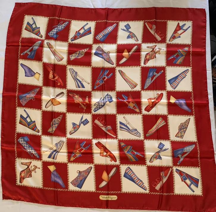 zijde salvatore ferragamo sjaal, Kleding | Dames, Mutsen, Sjaals en Handschoenen, Nieuw, Sjaal, Ophalen of Verzenden