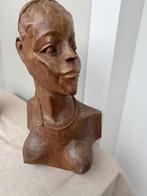 Houten borstbeeld uit Kenia gesigneerd, Antiek en Kunst, Ophalen of Verzenden
