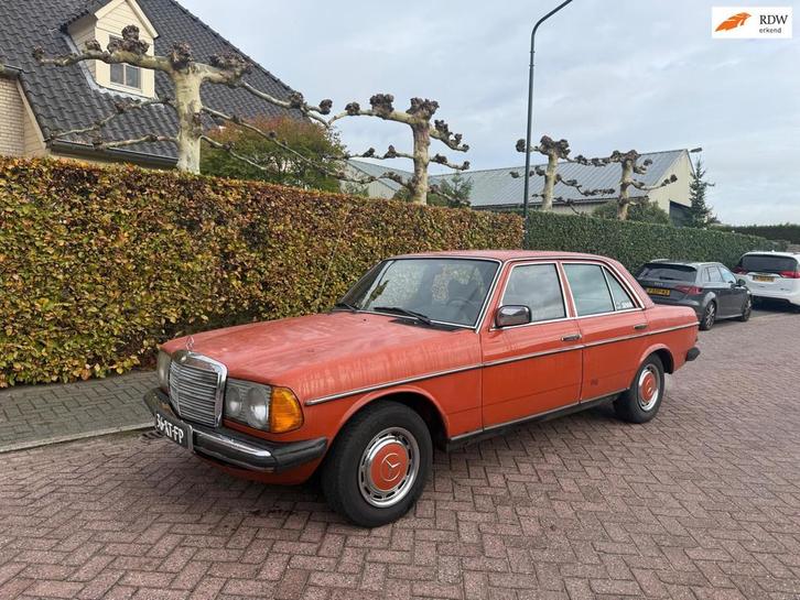 Mercedes-Benz 200-280 (W123) 200 D, Auto's, Oldtimers, Bedrijf, Te koop, Mercedes-Benz, Diesel, Sedan, Handgeschakeld, Geïmporteerd