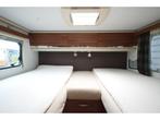 Adria Coral halfintegraal camper met enkele bedden en airco, Caravans en Kamperen, Campers, Luifel, Standaard zit, Koelkast, Fiat