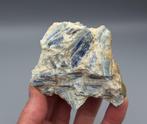 Kyaniet - Oost-Nepal (UV LW), Ophalen of Verzenden, Mineraal