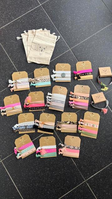 Love ibiza elastiekjes armbandjes set NIEUW beschikbaar voor biedingen
