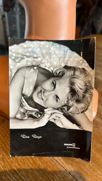 OUDE FOTO KAART RITA REYS INCL HANDTEKENING beschikbaar voor biedingen
