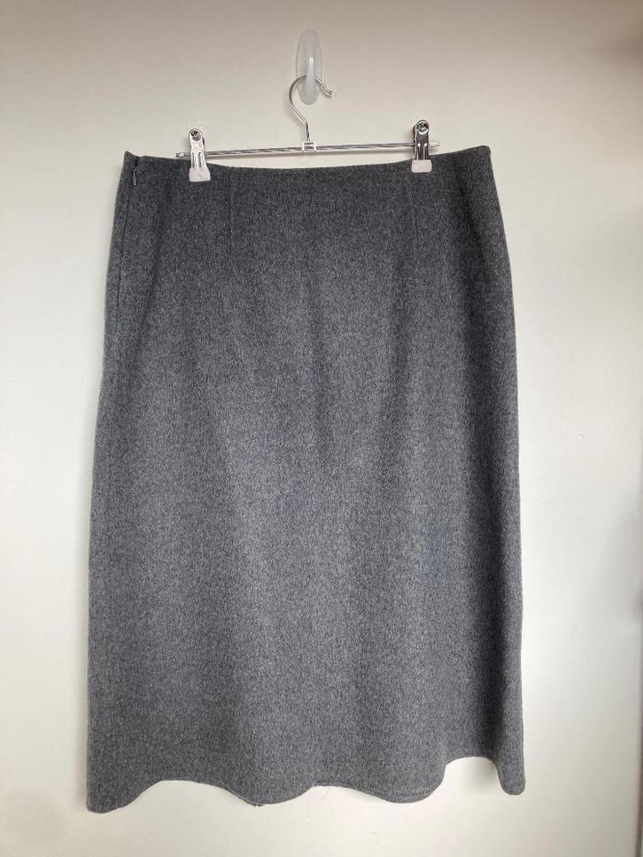 COS grijze wollen rok met split maat 42, Kleding | Dames, Rokken, Zo goed als nieuw, Maat 42/44 (L), Grijs, Knielengte, Ophalen of Verzenden