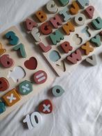 Houten cijfer + letter puzzel MOOIE KLEUREN ZGAN, Kinderen en Baby's, Speelgoed | Kinderpuzzels, 10 tot 50 stukjes, Van hout, Ophalen of Verzenden