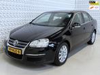 Volkswagen Jetta 1.9 TDI Comfortline Automaat 170000km(2009), Gebruikt, 4 cilinders, Zwart, Origineel Nederlands