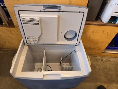 Koelbox mobicool T35 12V 230V, Watersport en Boten, Bootonderdelen, Gebruikt