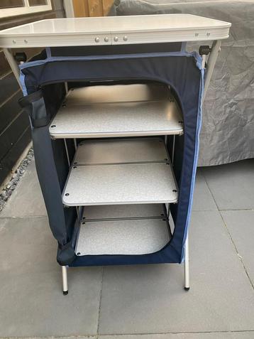 Kastje voor op de camping beschikbaar voor biedingen