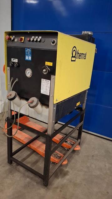 Professionele hogedrukreiniger beschikbaar voor biedingen