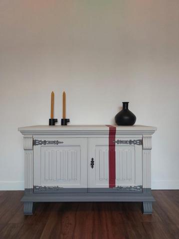 Tv-meubel | Kast | Dressoir beschikbaar voor biedingen