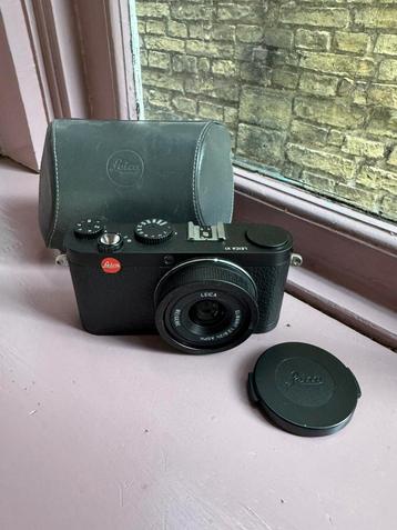 Leica X1 Camera Zwart beschikbaar voor biedingen