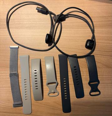 Fitbit Sense Accessoires - Bandjes & Laders beschikbaar voor biedingen