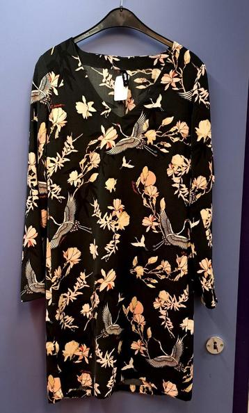 Eksept zwarte jurk + nude roze kraanvogel print mt S 37372 beschikbaar voor biedingen