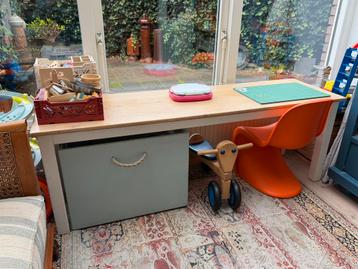 Eiken Houten Kinder Speelgoed Tafel Kindertafel Speeltafel beschikbaar voor biedingen
