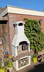 Gratis Beton Barbeque, Tuin en Terras, Houtskoolbarbecues, Ophalen, Gebruikt, Onbekend, Met accessoires