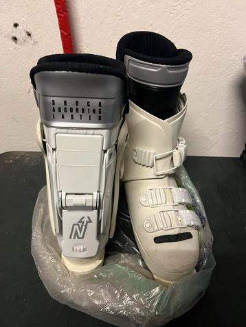 Nordica Skischoenen Maat 40/41/42 beschikbaar voor biedingen