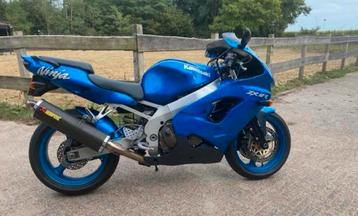 Mooie en snelle kawasaki ninja zx9r beschikbaar voor biedingen