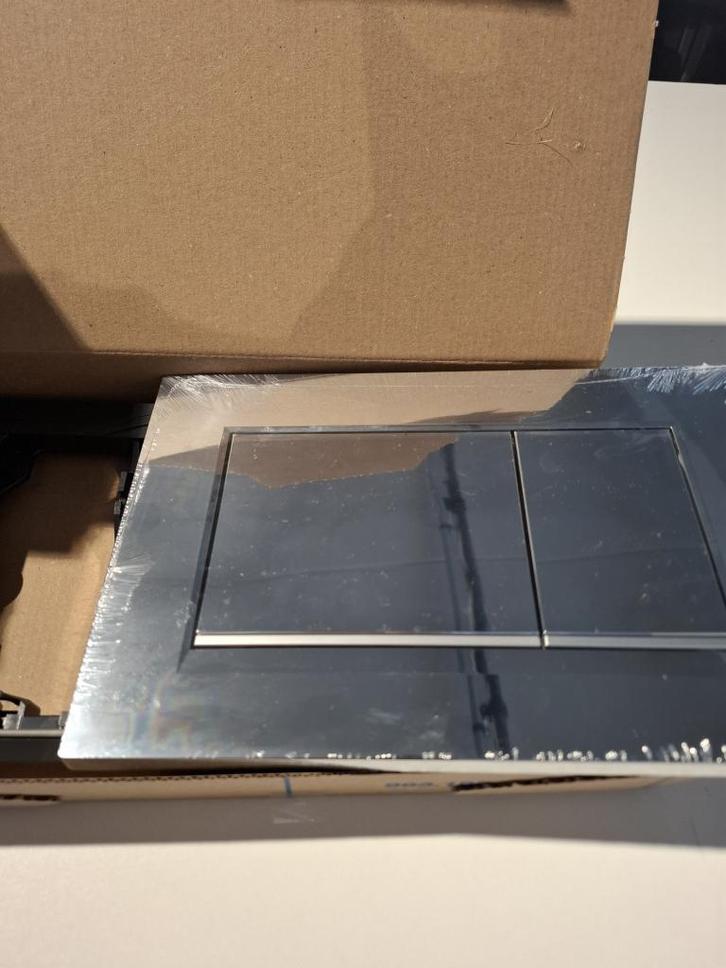 geberit drukplaat, Doe-het-zelf en Verbouw, Sanitair, Nieuw, Ophalen