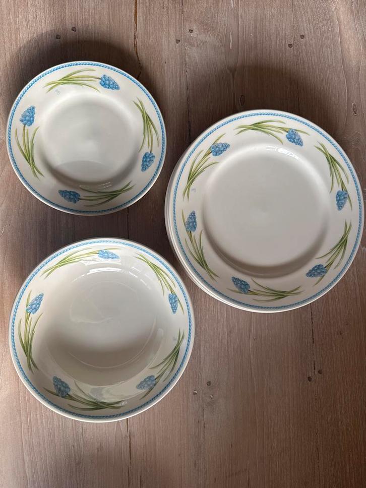 Borden Libelle marjolein bastin, Huis en Inrichting, Keuken | Servies, Gebruikt, Bord(en), Overige stijlen, Porselein, Ophalen