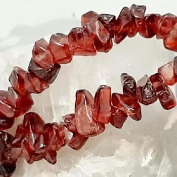 Granaat edelsteen ketting Vintage style beschikbaar voor biedingen