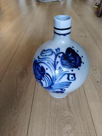 Antieke Keulse vaas/kruik beschikbaar voor biedingen