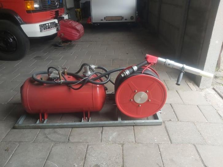 Brandweer compressor met 100L tank en 30m slang, Tuin en Terras, Waterpompen, Dompelpomp, Ophalen