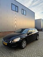 Volvo V60 2013 1.6 Diesel Zwart, Auto's, Volvo, Voorwielaandrijving, Euro 5, Stof, Zwart