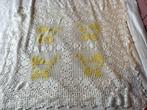 Leuke vintage baby omslagdoek, sprei, deken wit geel gehaakt, Ophalen of Verzenden, 100 cm of meer, Deken