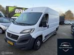 Fiat Ducato bestel 30 2.3 MultiJet L2H2 engine tikking, Auto's, Bestelauto's, Stof, Gebruikt, 2500 kg, Wit