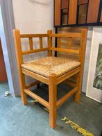 Vintage Hoekstoel met Biezen Zitting, Huis en Inrichting, Stoelen, Ophalen, Gebruikt, Bruin, Eén