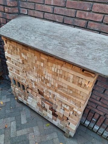Aanmaakhout - 25 cm beschikbaar voor biedingen
