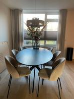 Ovale eiken eettafel met metalen onderstel, Ophalen, 100 tot 150 cm, Eikenhout, Zo goed als nieuw