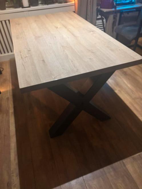 Mooie eetafel van Lamalux Kleur Pure Wood 4 pers., Huis en Inrichting, Tafels | Eettafels, 50 tot 100 cm, 150 tot 200 cm, Vier personen