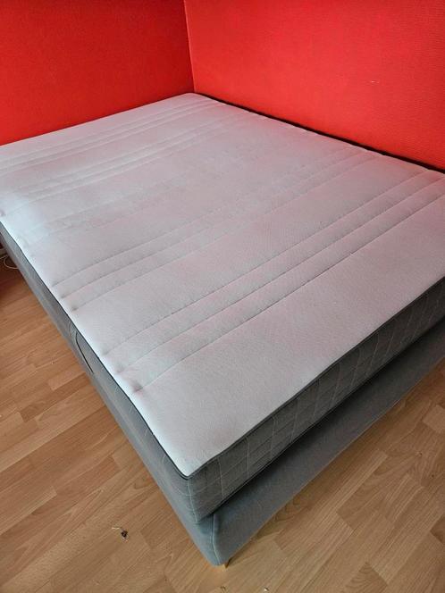 IKEA ESPEVÄR Boxspring met HÖVÅG Matras, Huis en Inrichting, Slaapkamer | Boxsprings, Gebruikt, 140 cm, 200 cm, Tweepersoons, Wit