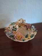 Brocante gebloemd porseleinen schaaltje., Ophalen of Verzenden