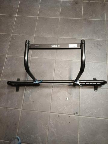 Door pull up bar beschikbaar voor biedingen