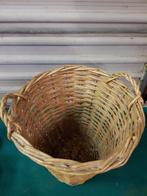 rieten mand vintage, Huis en Inrichting, Woonaccessoires | Schalen en Manden, Ophalen of Verzenden