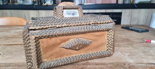 Antieke tramp art, Huis en Inrichting, Woonaccessoires | Kisten, Zo goed als nieuw, Minder dan 50 cm, Minder dan 50 cm, Ophalen of Verzenden