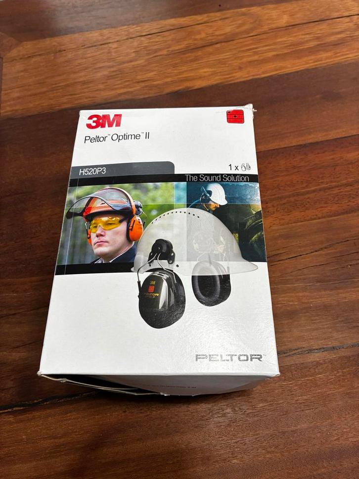 Nieuwe 3M Peltor Optime II gehoorkap met helmbevestiging, Doe-het-zelf en Verbouw, Gehoorbeschermers, Nieuw, Ophalen