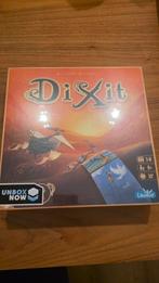 Dixit Bordspel - Nieuw in Verpakking!, Hobby en Vrije tijd, Gezelschapsspellen | Bordspellen, Ophalen, Vijf spelers of meer, Nieuw