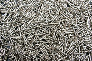Rvs houtdraad schroeven 5 x 40 mm. beschikbaar voor biedingen