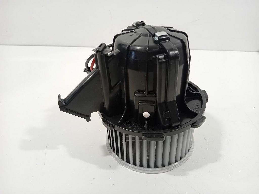Kachel ventilator motor Audi RS5, Onderdelen@venauto.nl, Van der Ven Autorecycling B.V., Gebruikt, Ettenseweg 76, 4706 PB Roosendaal, The Netherlands
